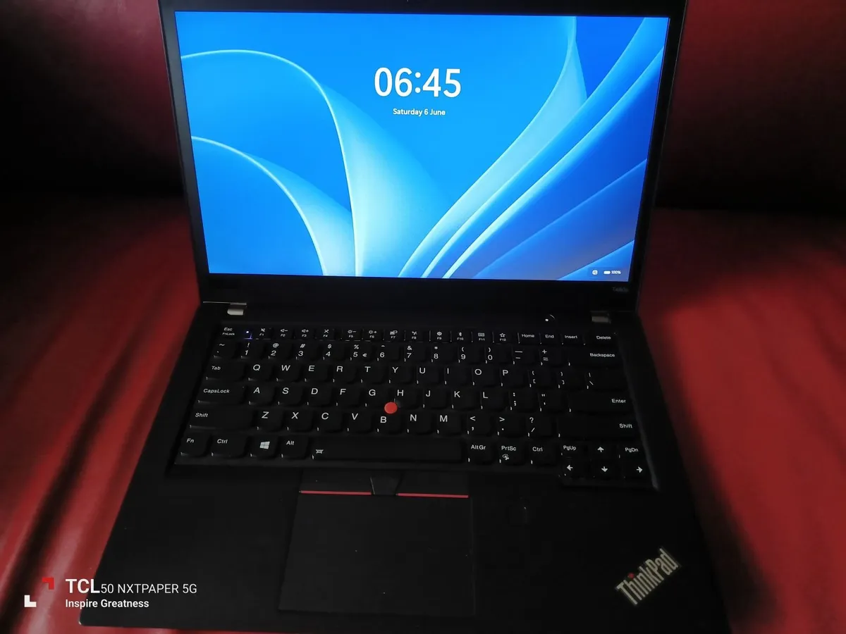 Laptop Computer - Image 2