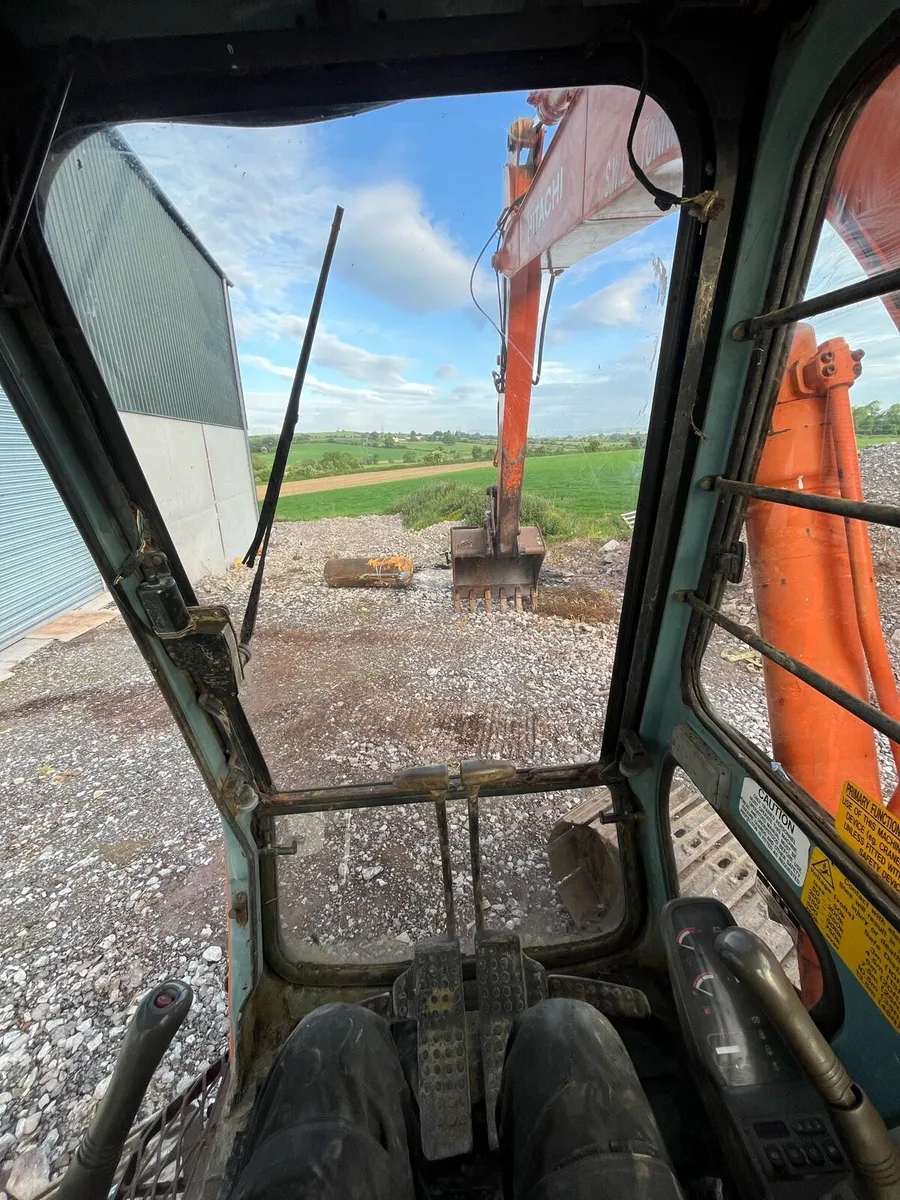 Hitachi ex120 - Image 2