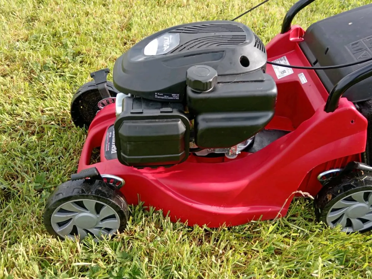 Lawnmowers - Image 3