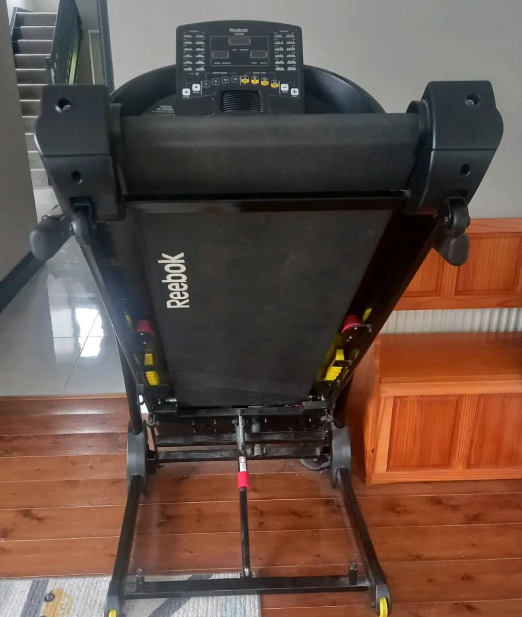 Reebok treadmill - Image 2