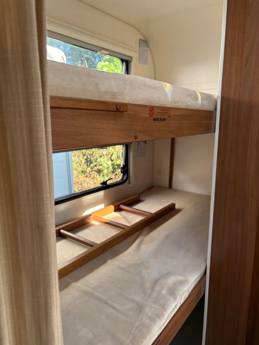 Caravan 6 Birth (Triple Bunk) - Image 4