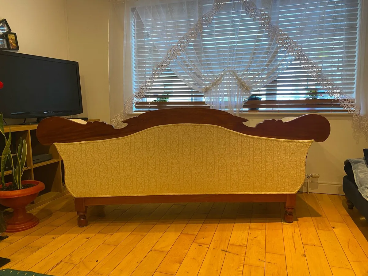 Antique 3 seater couch - Image 4