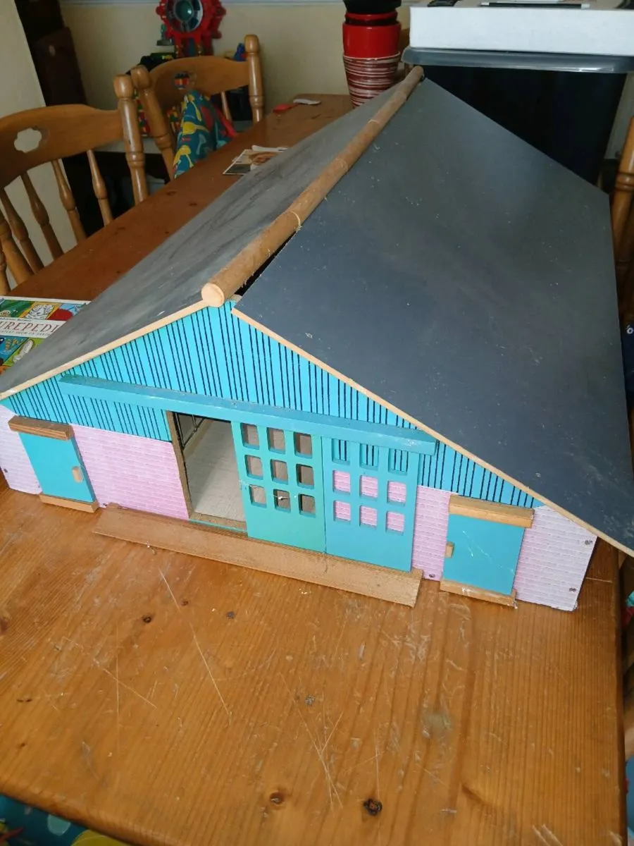 Kids Farm Shed - Image 1