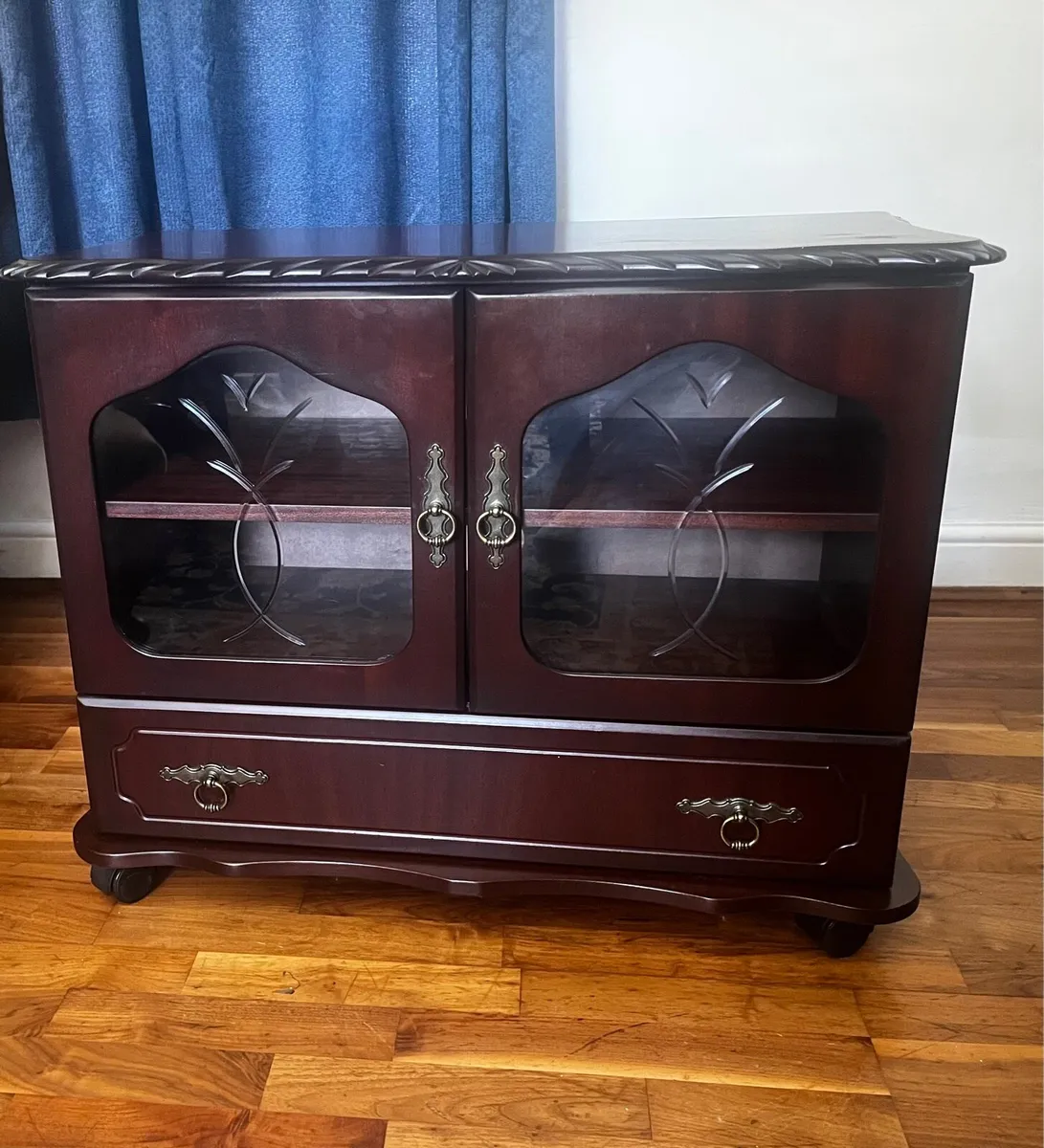 FREE///Vintage Rossmore Mahogany Unit - Image 1