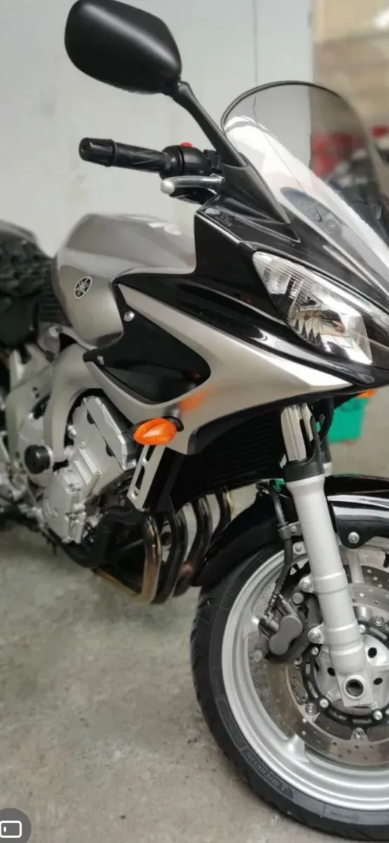 YAMAHA Fazer 600 - Image 1