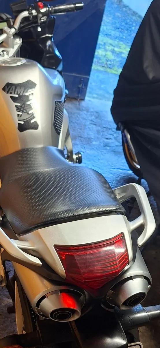 YAMAHA Fazer 600 - Image 3