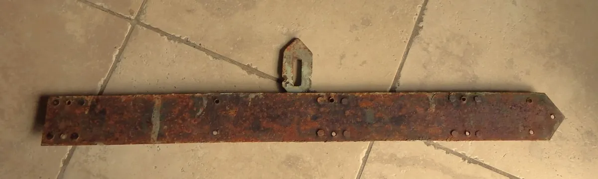 Large Vintage Heavy Duty Cast Iron Door Bolt - Image 2