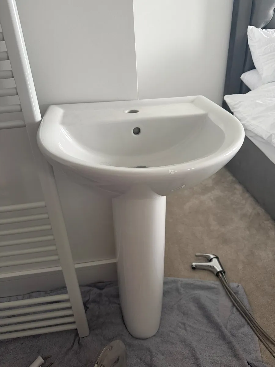 Sink - Image 1