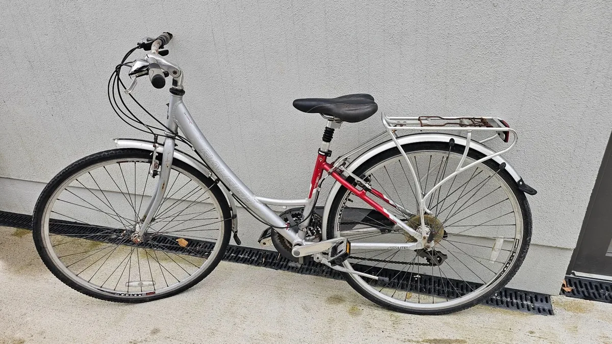 Raleigh ladies bike - Image 1