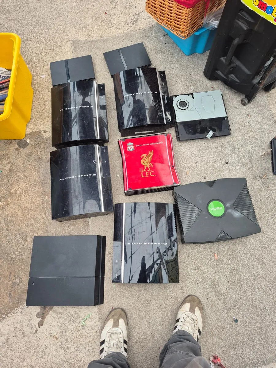 Gaming consoles mixed spares or repair - Image 2