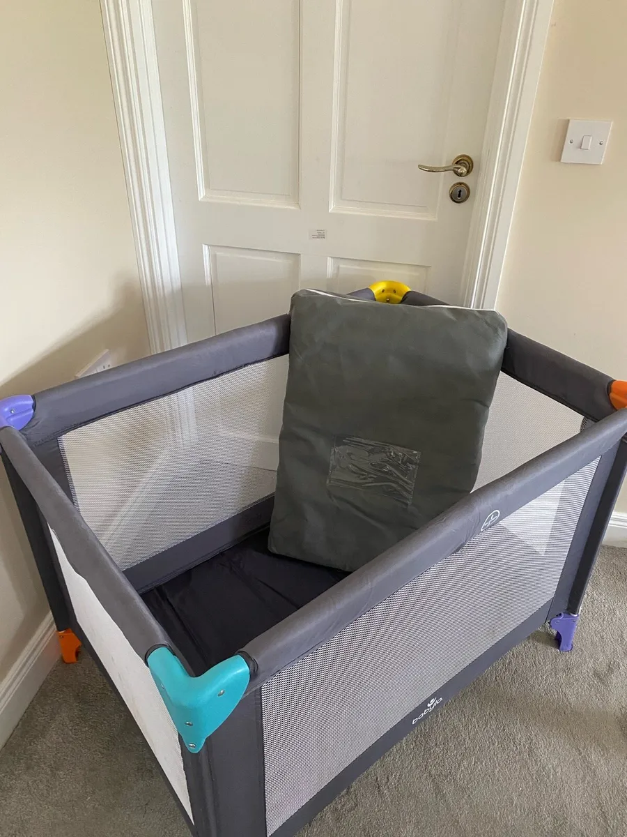 Babylo travel cot with mattress - Image 1