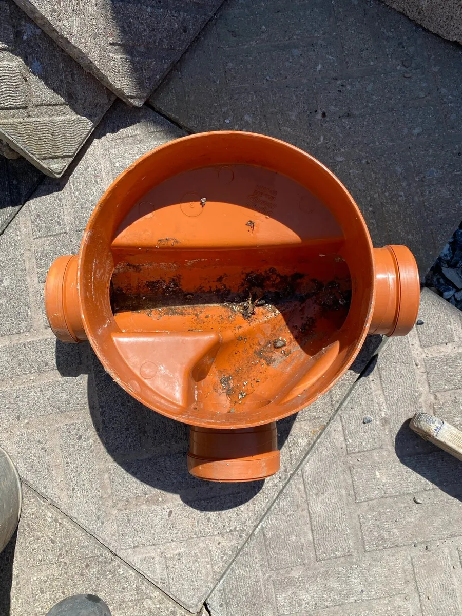 Sewer pipes - Image 1