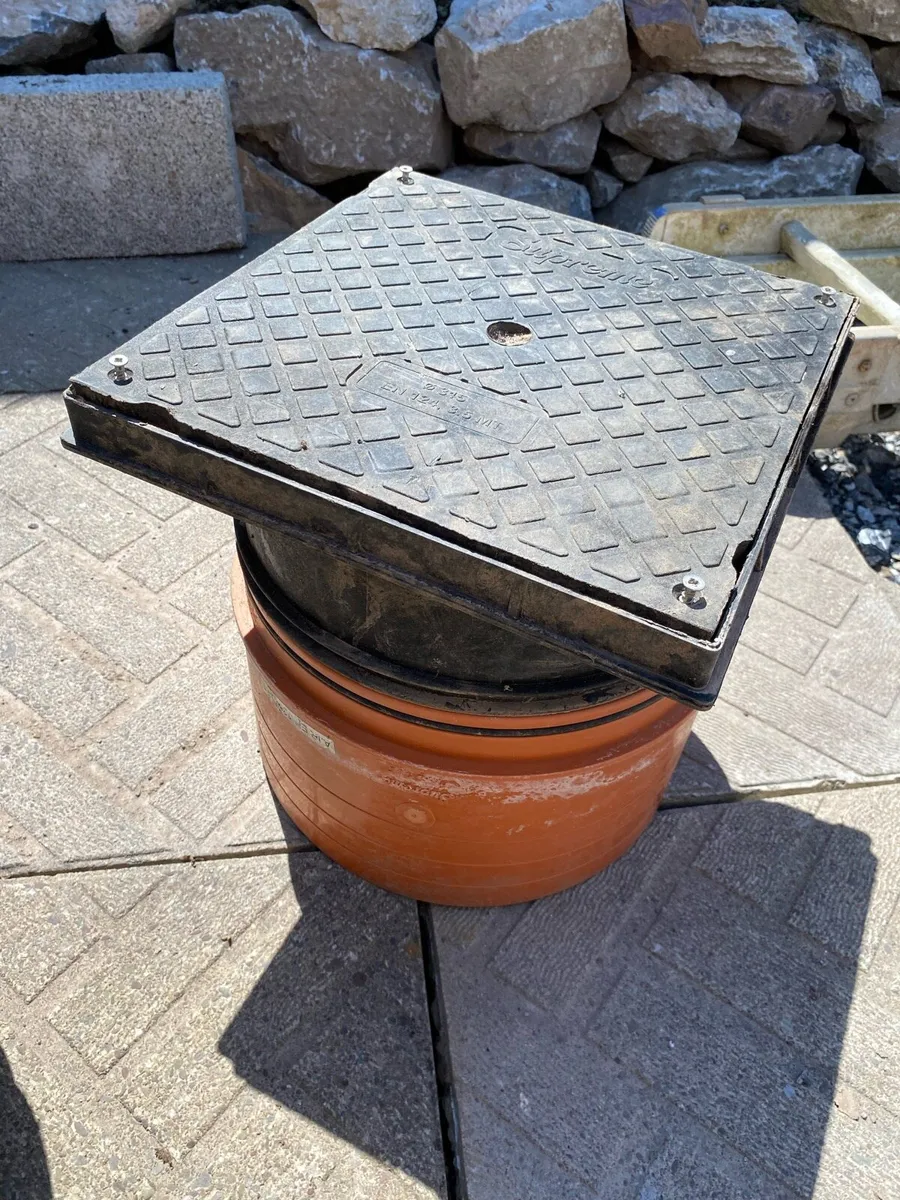 Sewer pipes - Image 2