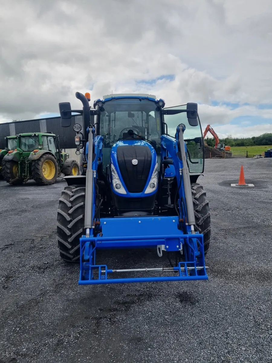 New Holland T5120 - Image 2