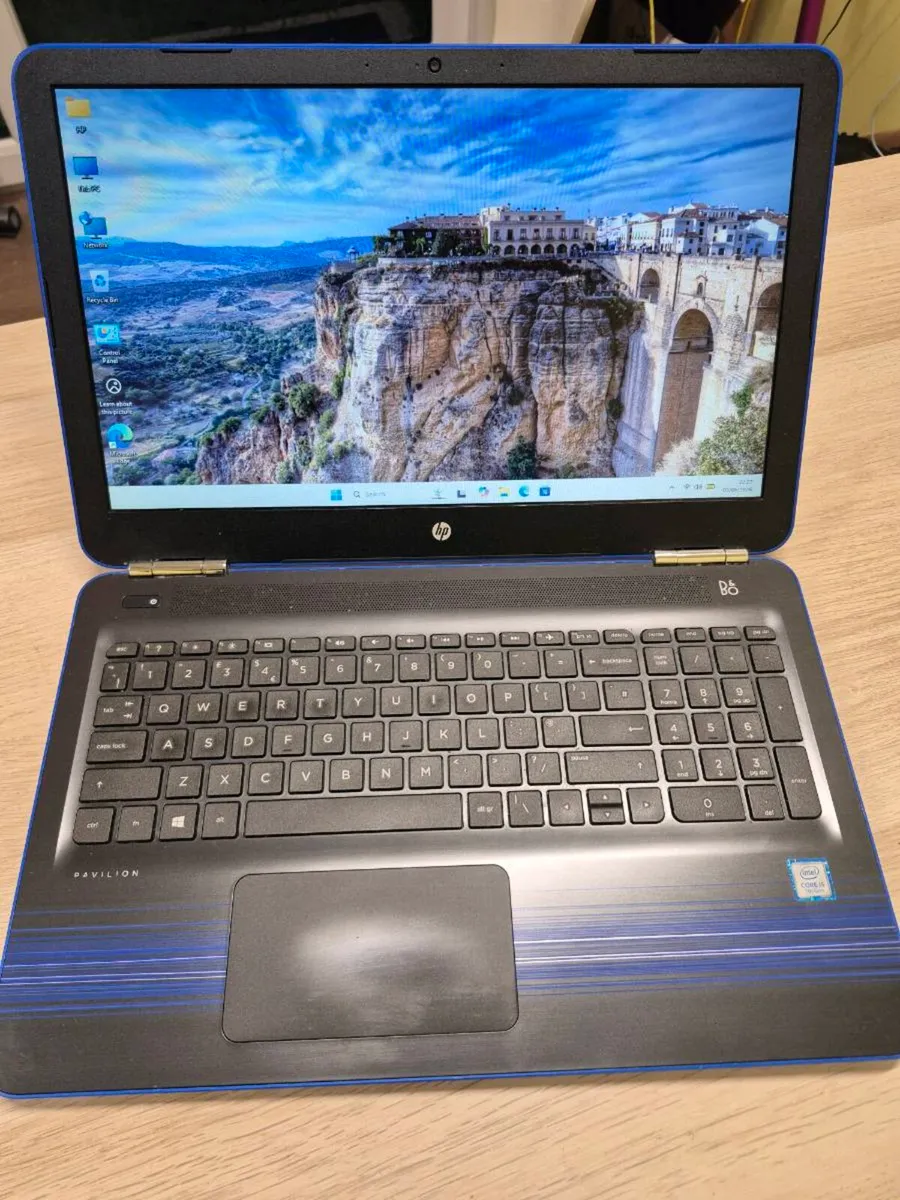 HP Pavilion laptop, i5 7th,8gb, 256 ssd,windows 11 - Image 1