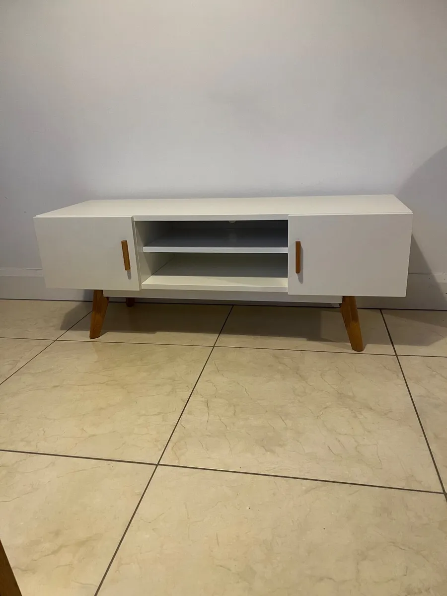 Tv stand - Image 2