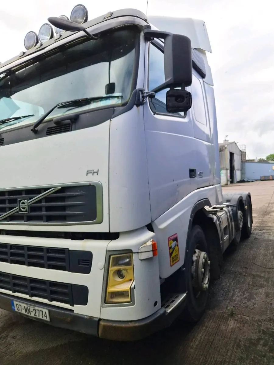 2 volvo units - Image 3
