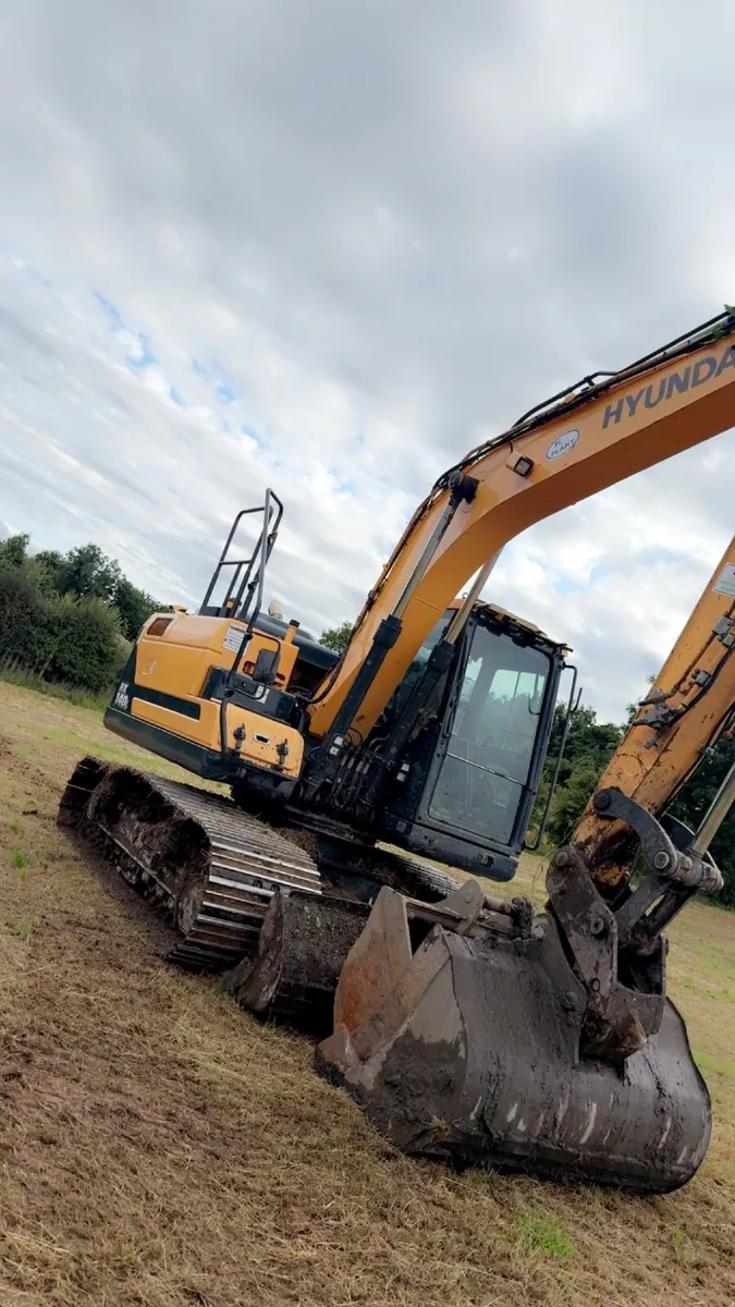 Hyundai digger hx140l - Image 4
