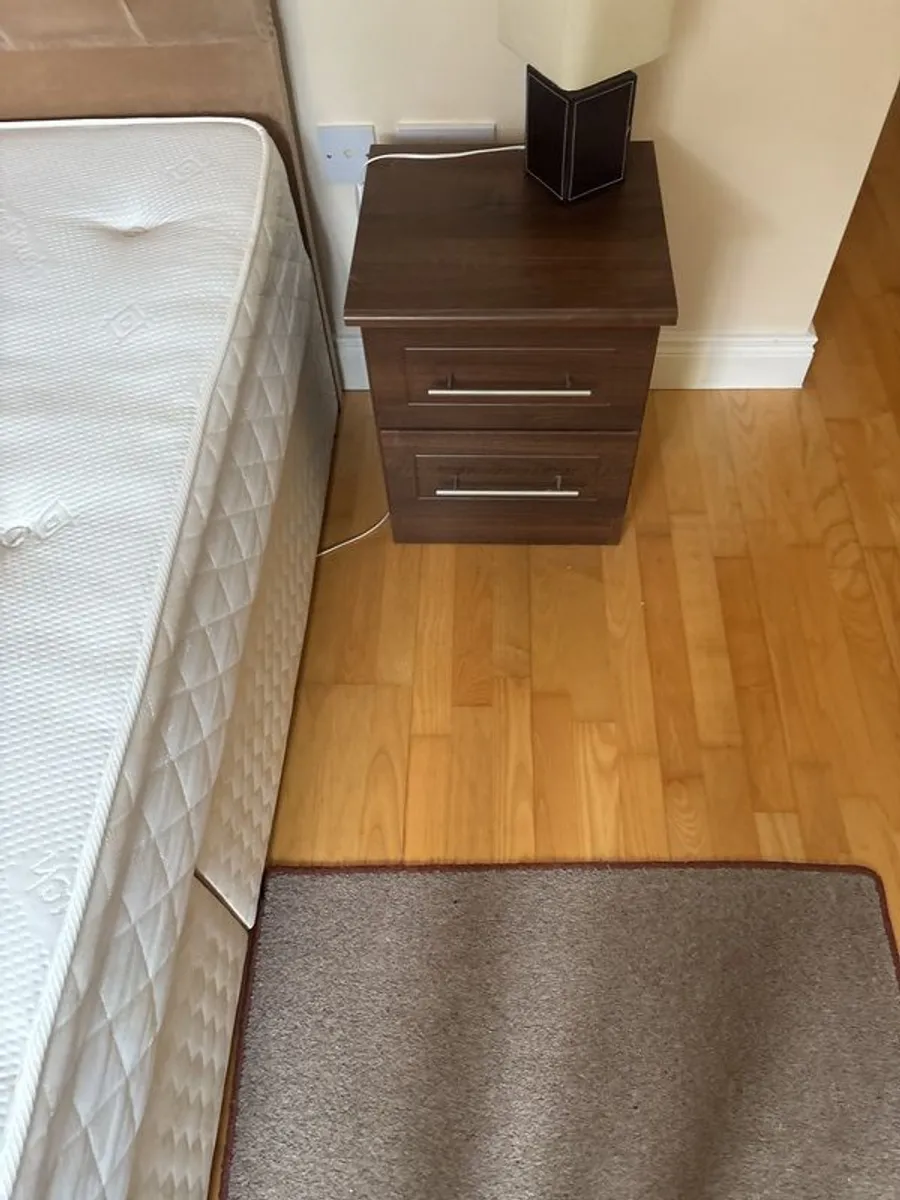 Double bed - Image 3