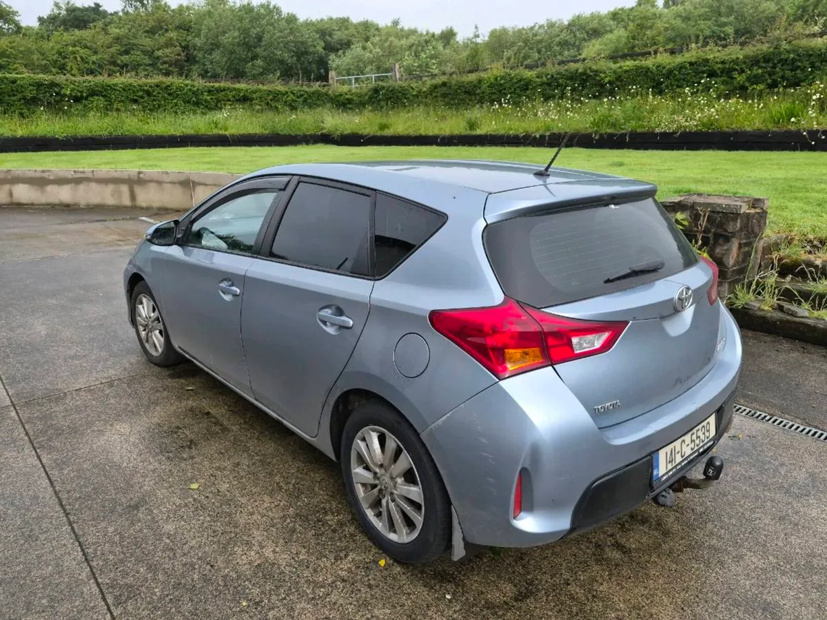 Toyota Auris Van - Image 3