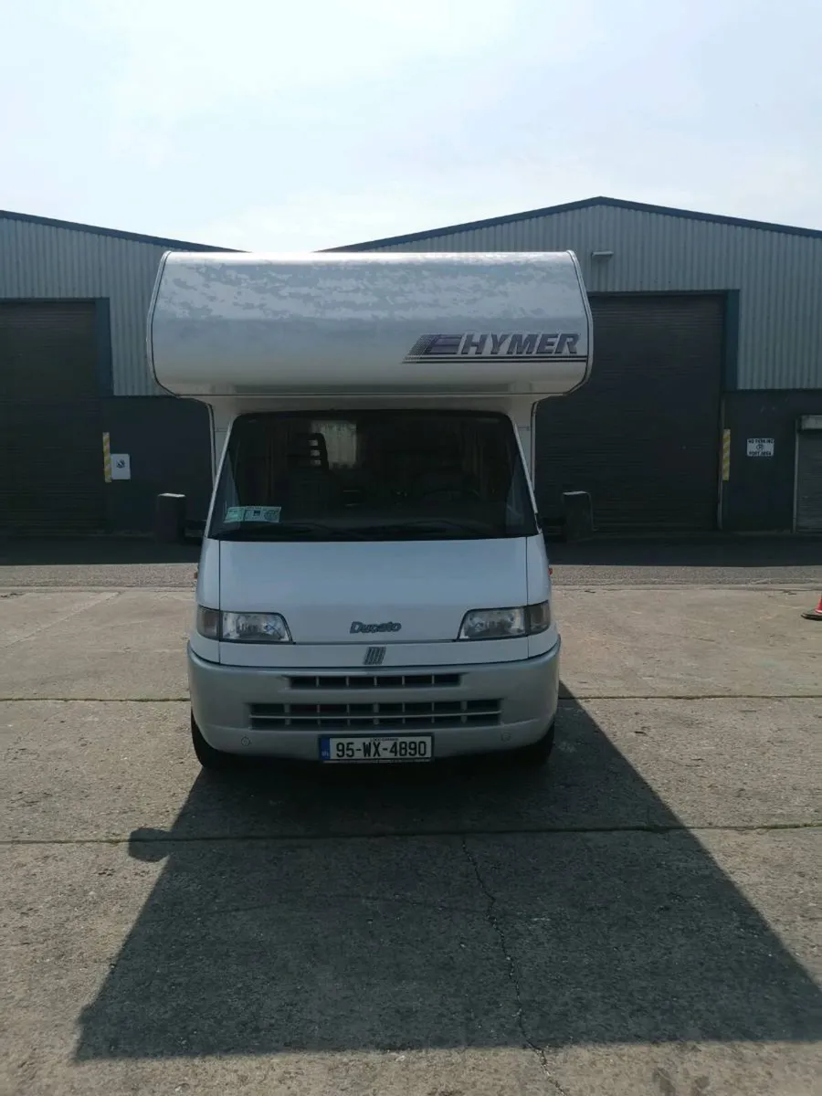 Motor home - Image 1