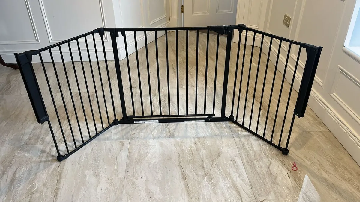 Baby Gate - Image 1