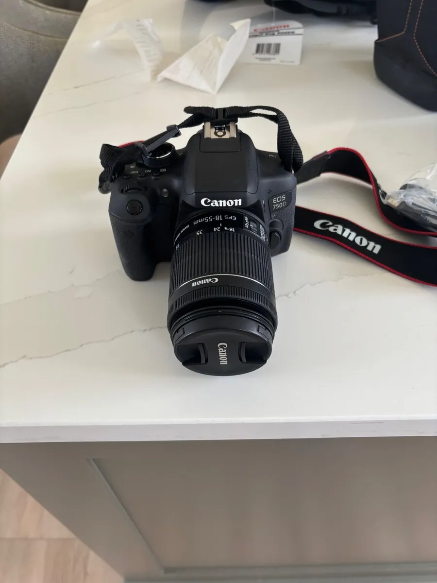 Canon EOS 750D DSLR Camera Bundle – Excellent Cond - Image 2