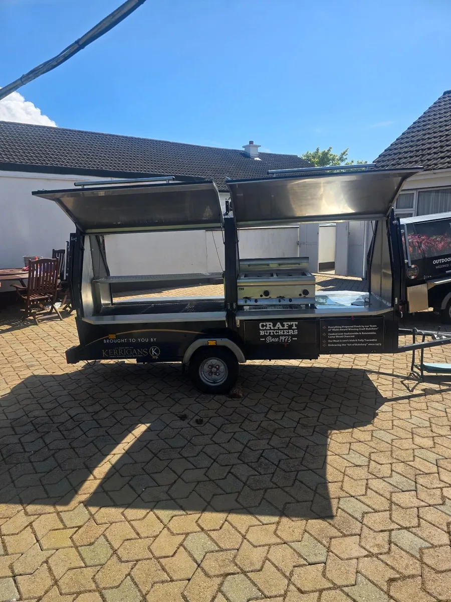 Charcoal Trailblazer BBQ - Image 1