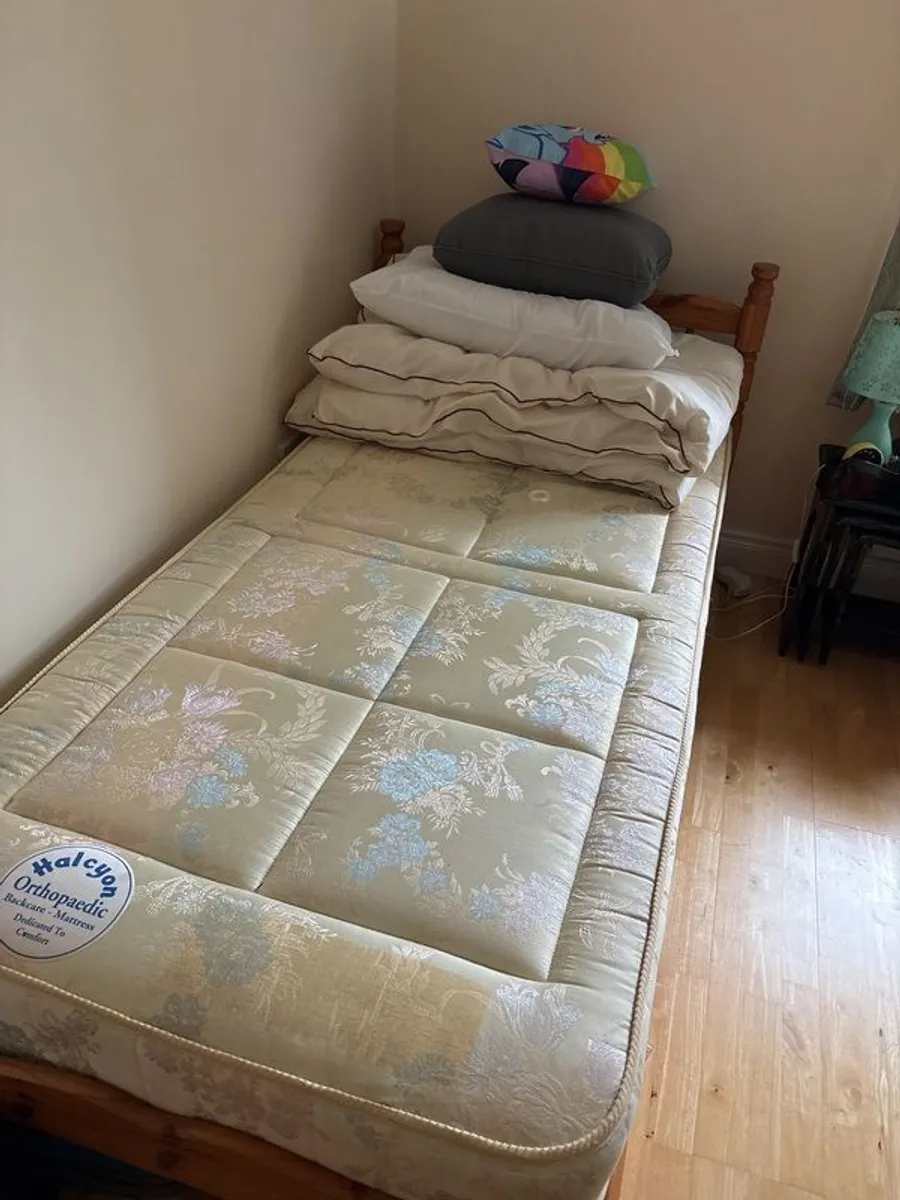 single Beds - Image 2