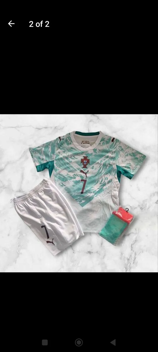 PORTUGAL (AWAY/RONALDO 7) KIDS KIT, 4/5, 5/6 , 8/9 - Image 2