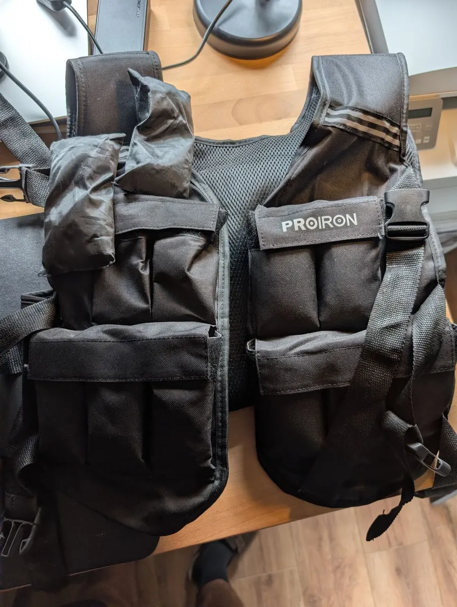 PROIRON 20KG weighted training vest - Image 1