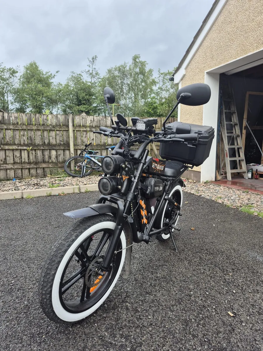 Electric bike - Image 2