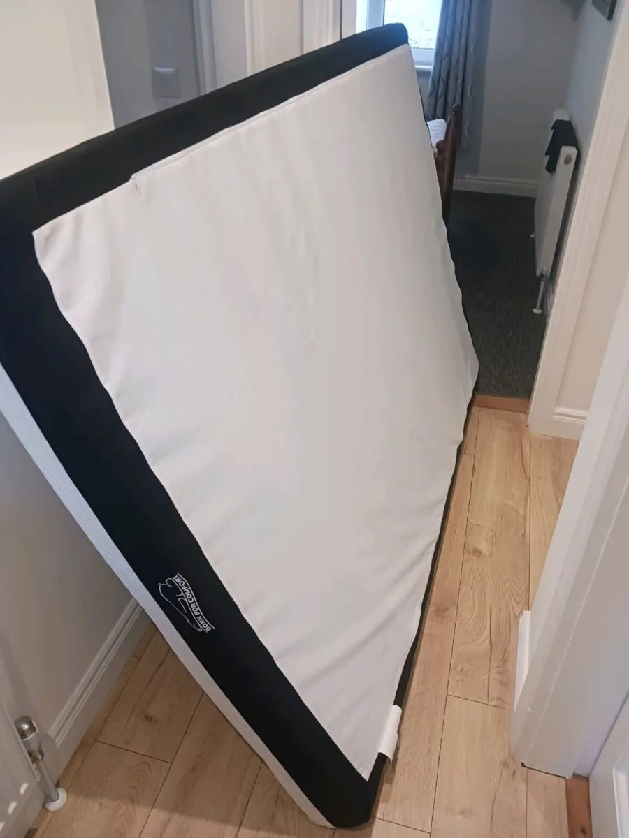 Double memory foam mattress. - Image 2