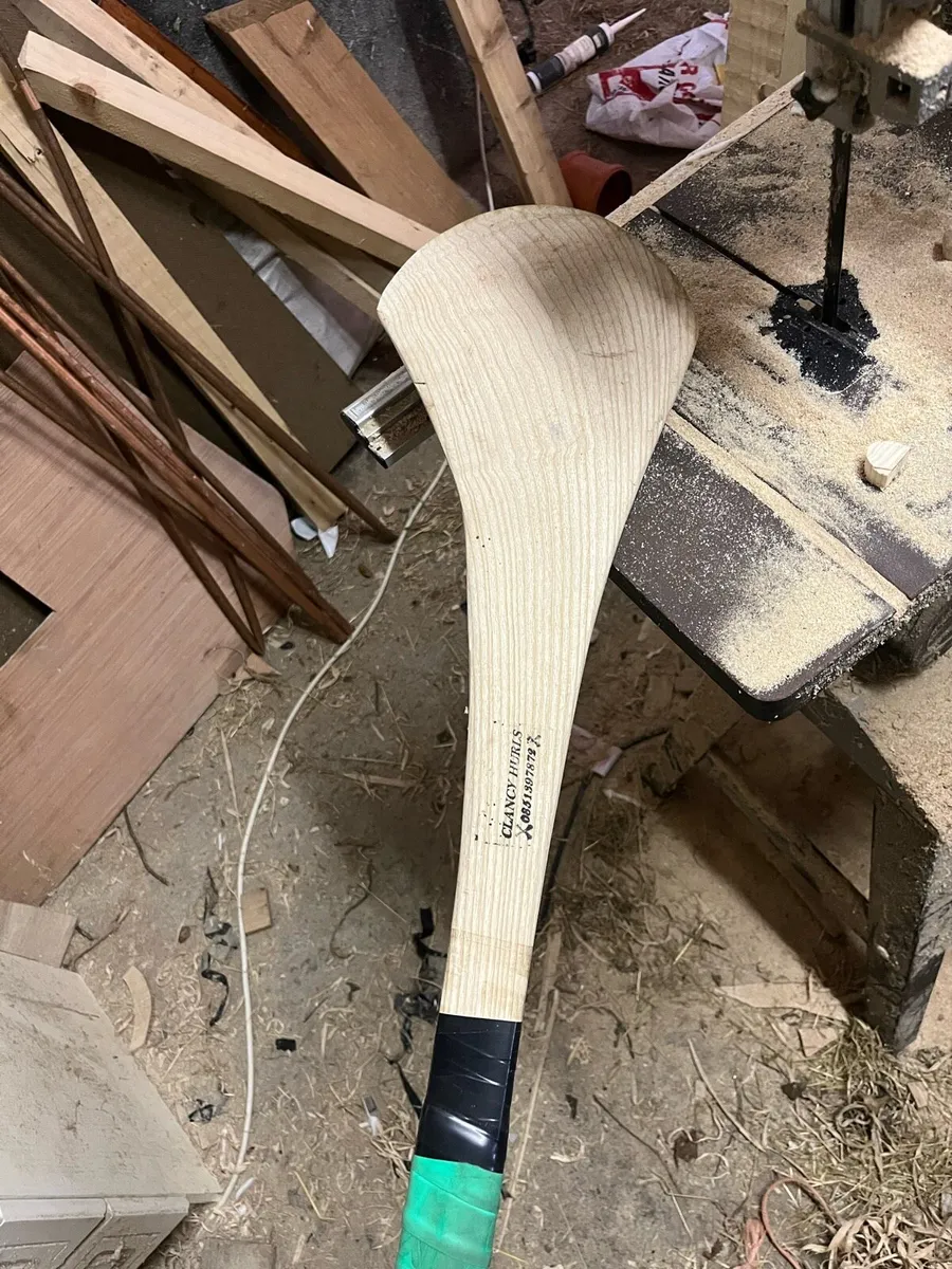 Hurleys - Image 3