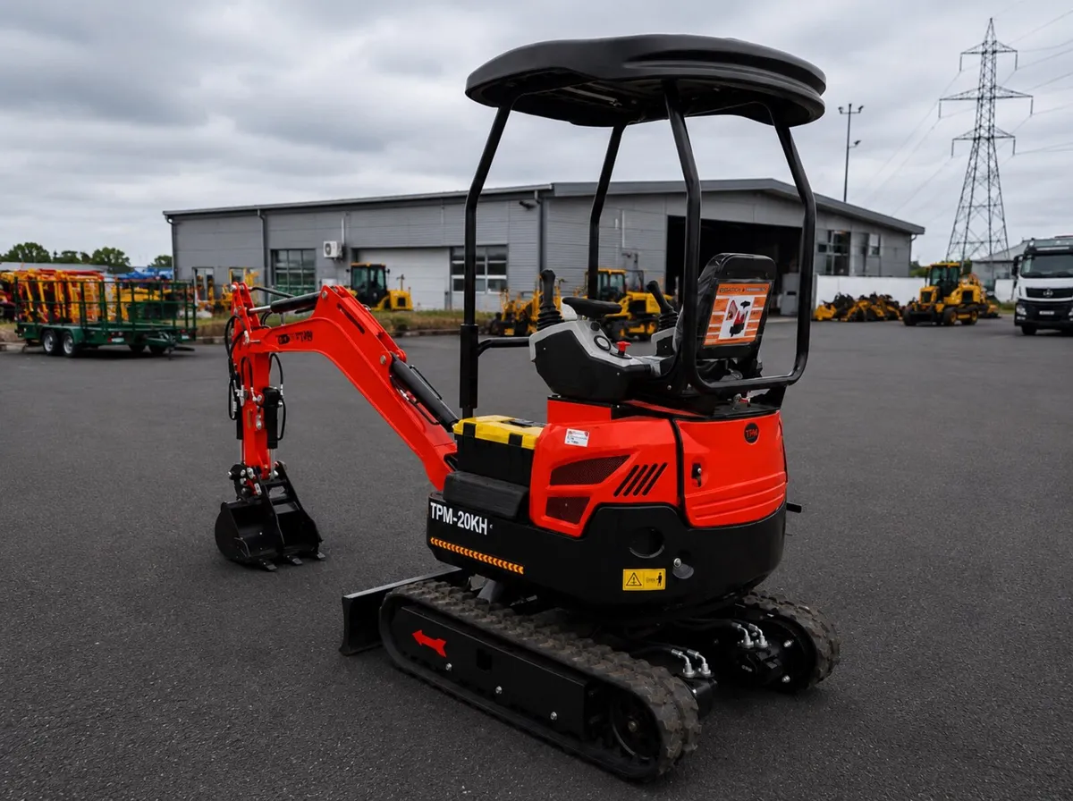 🔥🔥New TPM 2.0 Tonne Mini Digger Ready For Work - Image 3