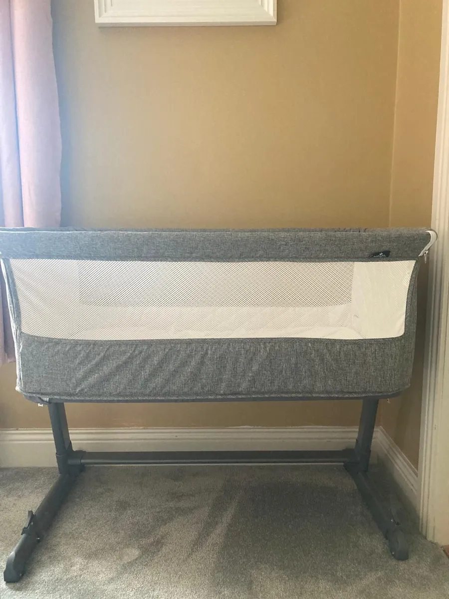 Babylo Cozi Sleeper & Tommee Tippee Steam Sterilis - Image 3