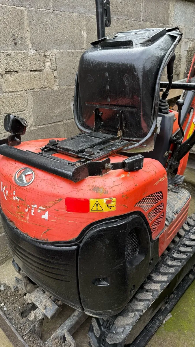 Kubota micro digger tracks - Image 2