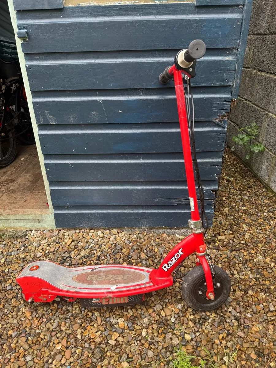 Razor electric scooter - Image 1