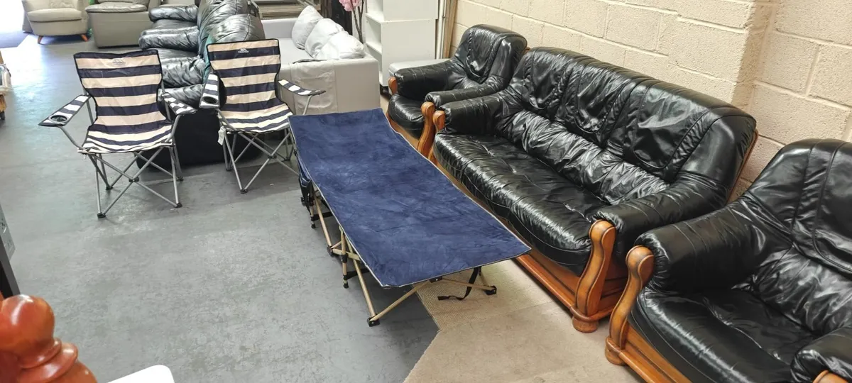 SECOND HAND SHOP - Image 2