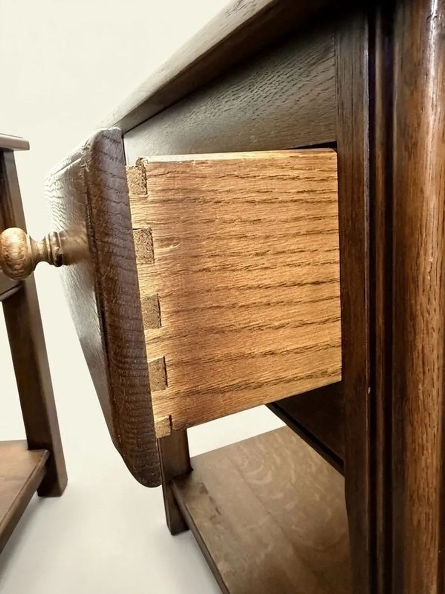 Pair of Vintage Solid Oak Country-Style Nightstands - Image 4