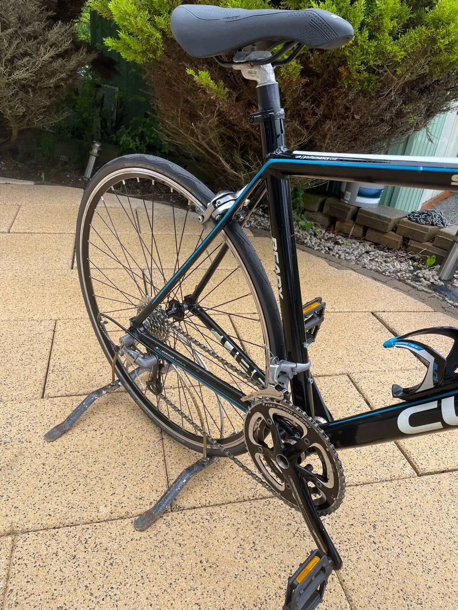 Cube streamer road bike - Image 4