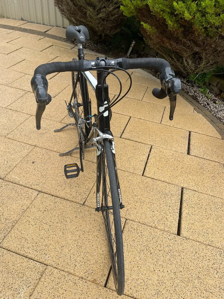 Cube streamer road bike - Image 3