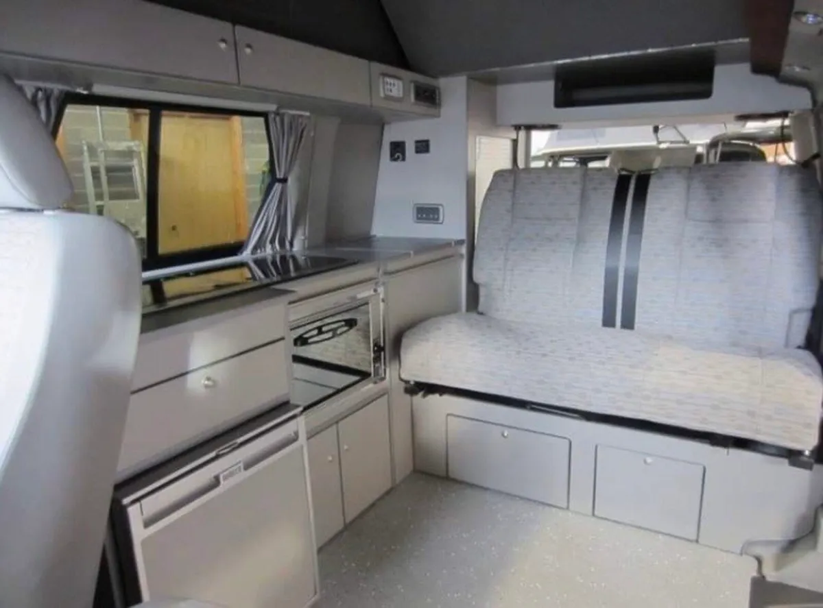Volkswagen Transporter - Image 4