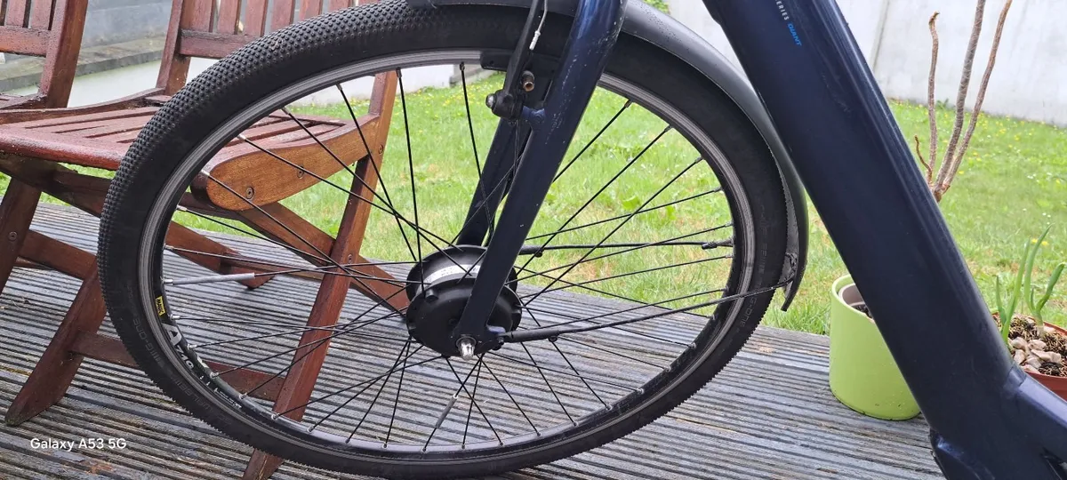 Giant Ease + Hybrid Electric Bike (2021) - Image 3