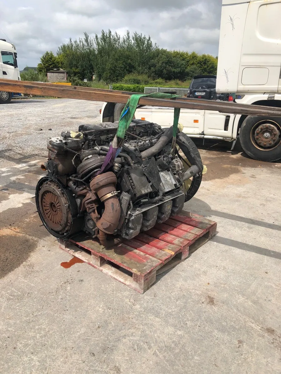 Scania V8 & 6cylinder engines - Image 1