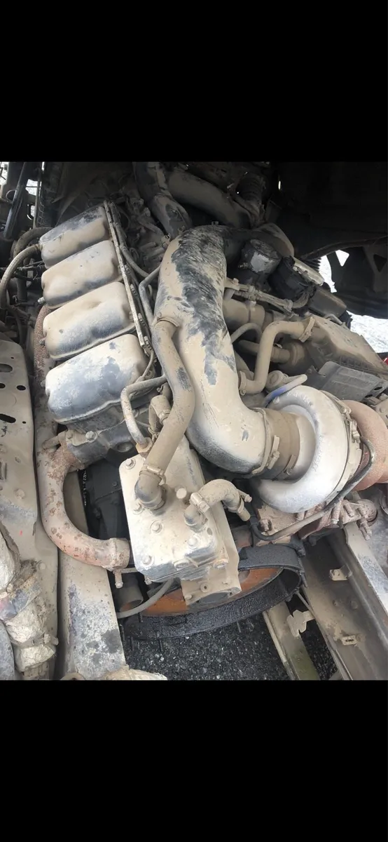 Scania V8 & 6cylinder engines - Image 3