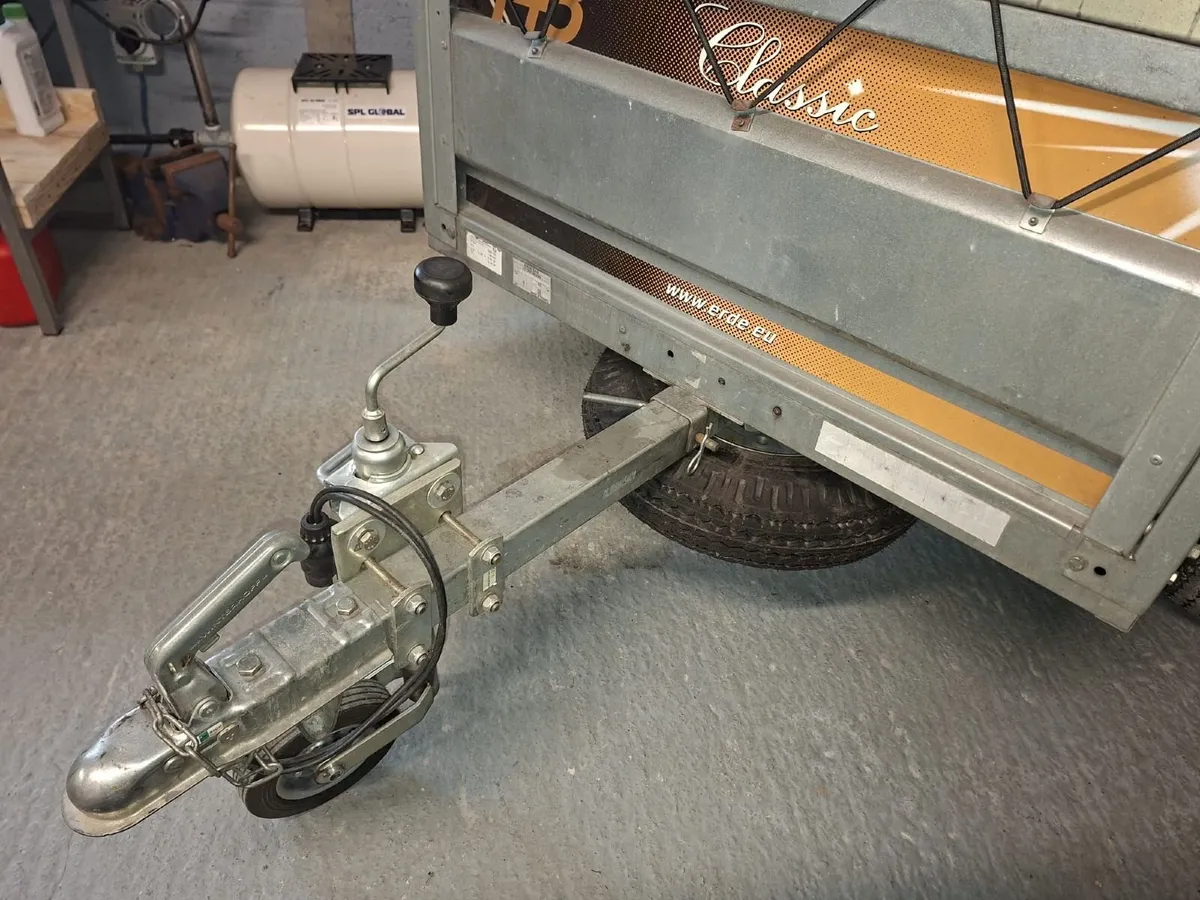 Tilt trailer for sale - Image 2