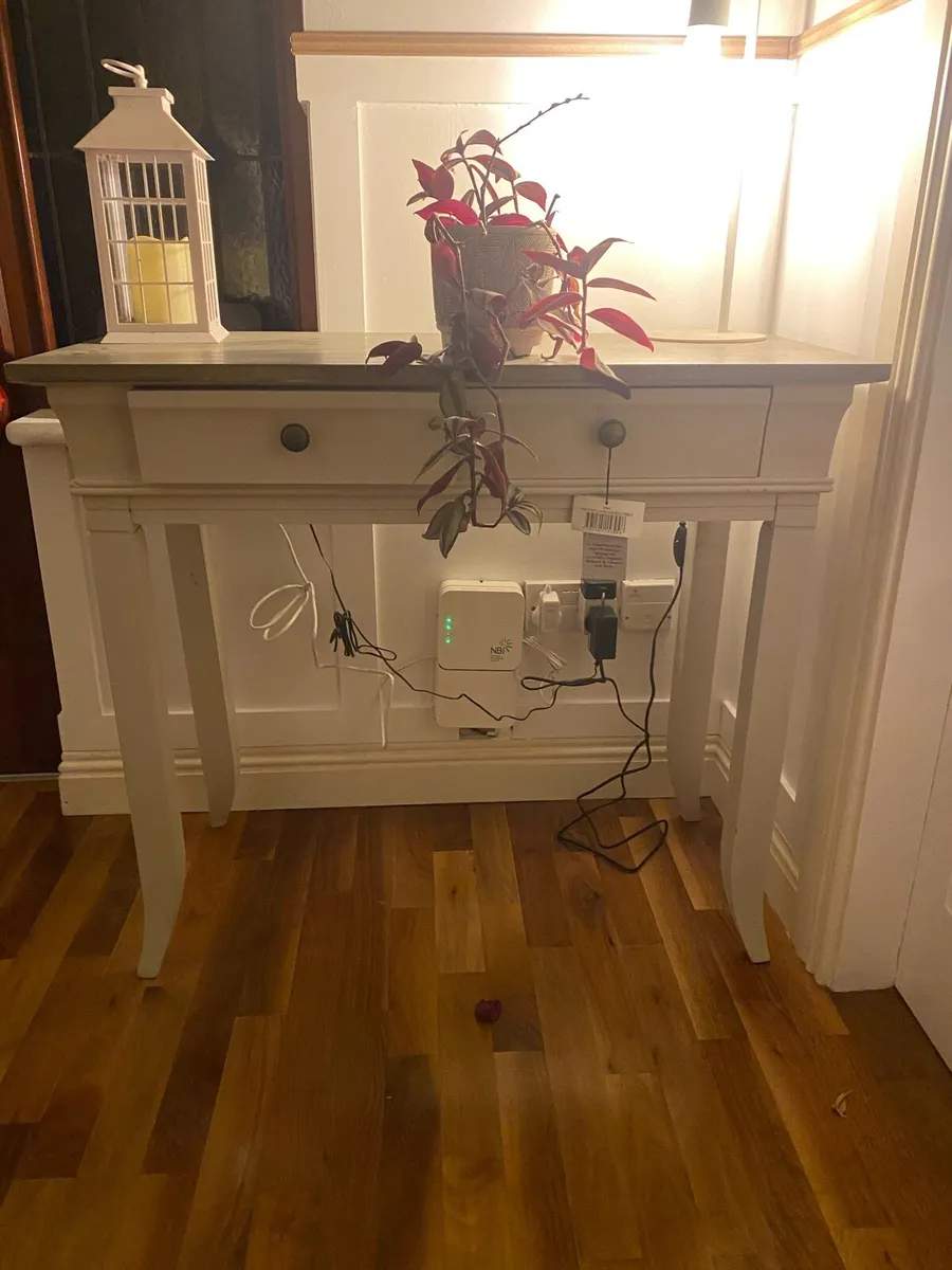 Console table - Image 3