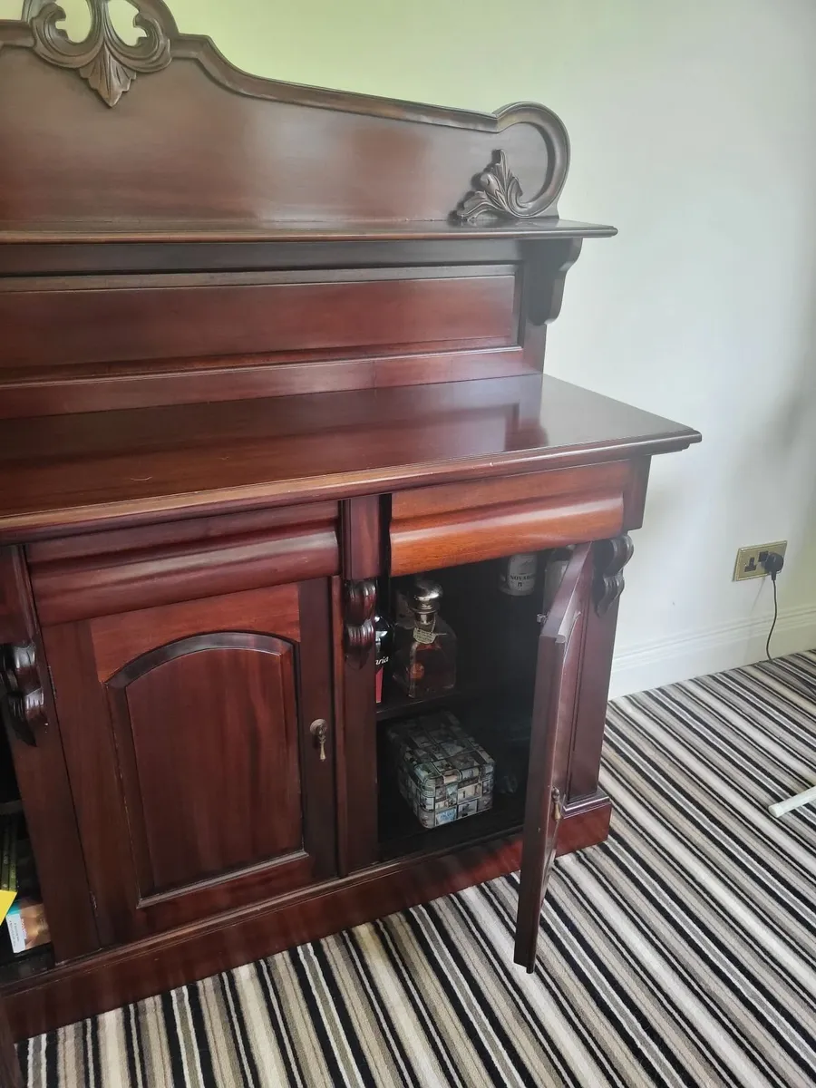 Large dresser - Image 4