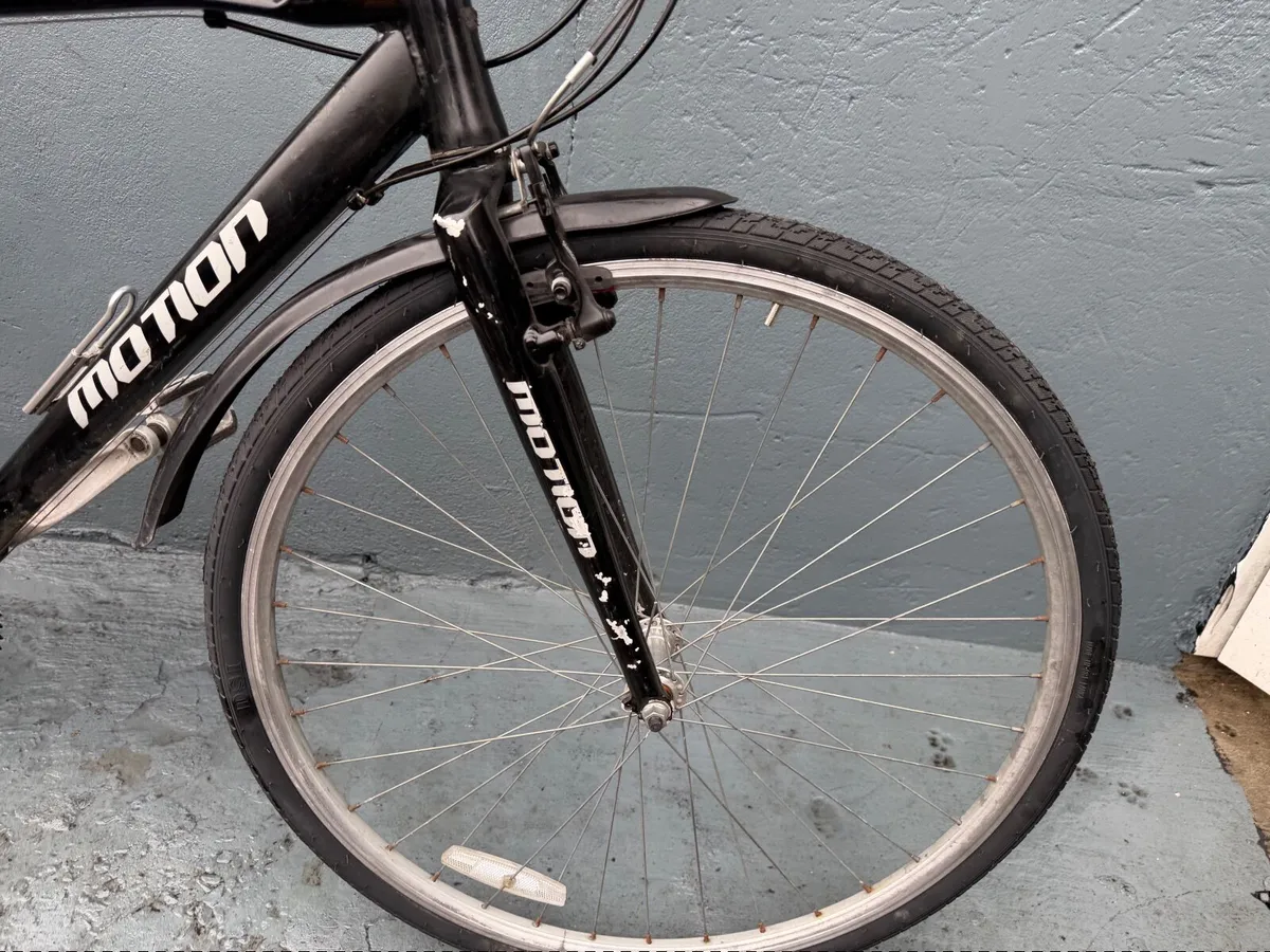 Motion hybrid bike ❗️Open 7 days of the week ❗️ - Image 4